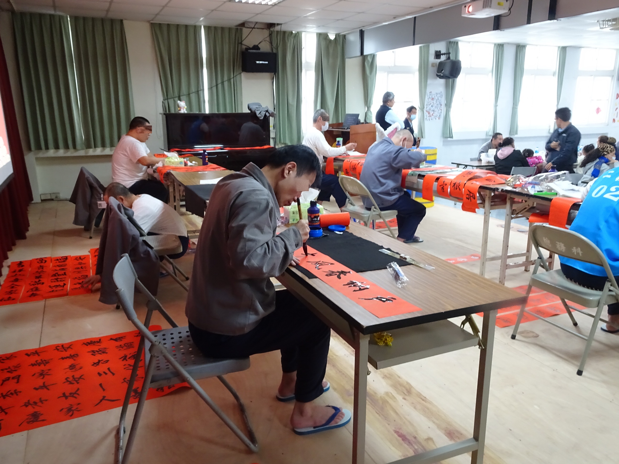 收容人展現書法才華