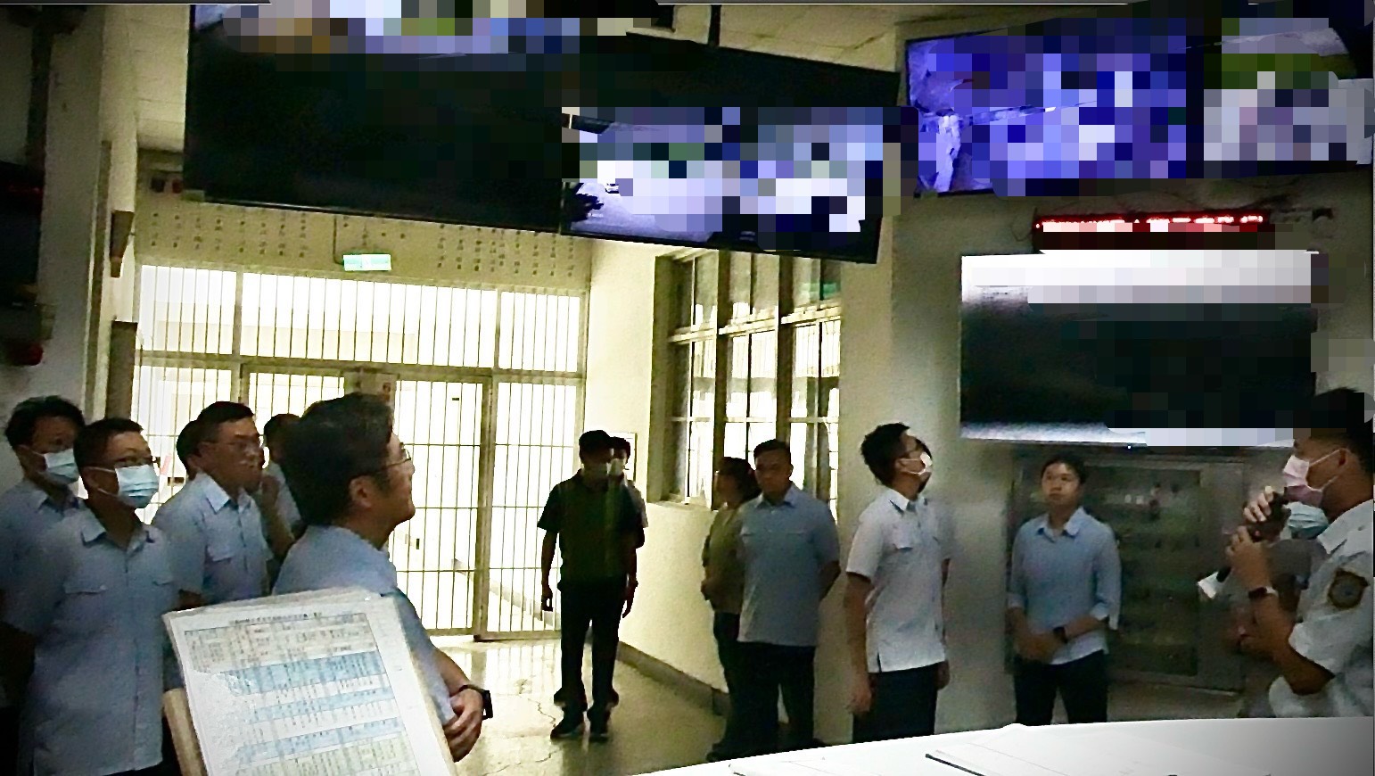 分署長參觀本監戒護區中央台實際作業