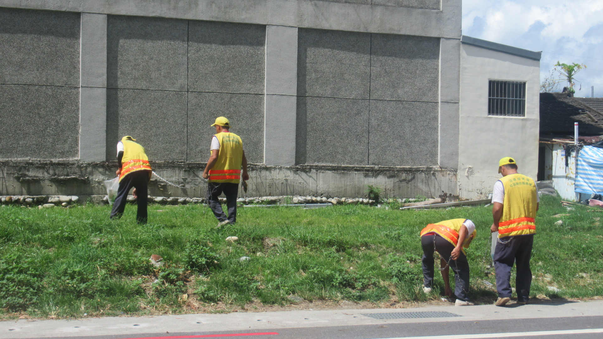 Our team helped  maintain the hygiene of the village and neighborhood environment