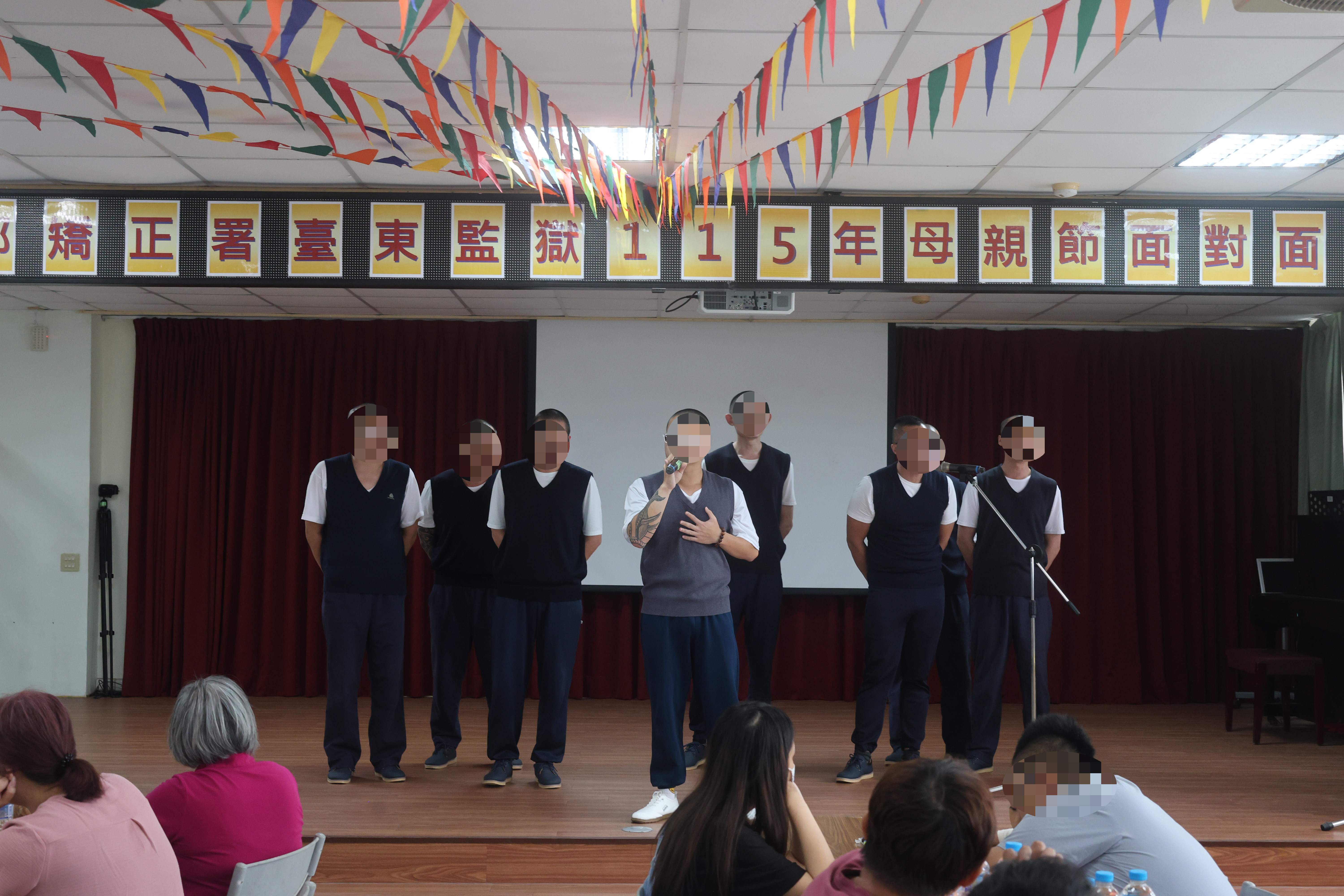 圖四：男生工場合唱表演《阿嬤的話》